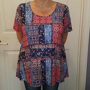 Translucent block pattern top